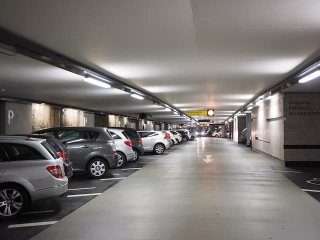 Area Parkir Luas